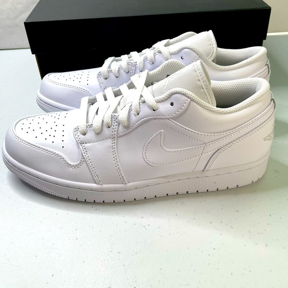 air jordan 1 low triple white mens